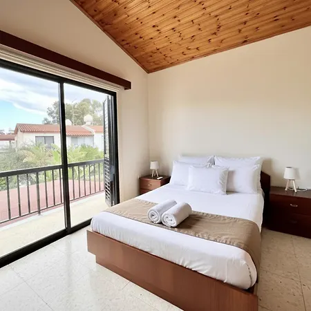 Sea Gem Townhouse Meneou