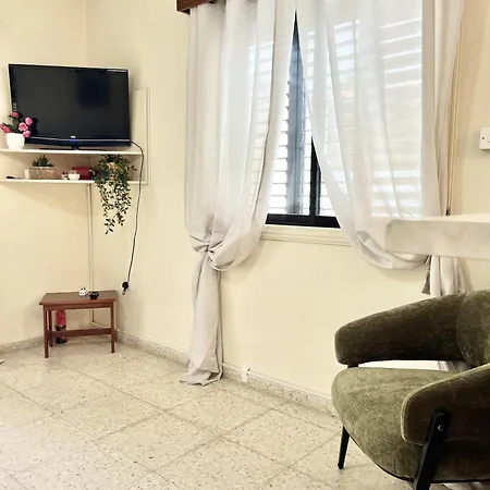 Sea Gem Townhouse בית נופש Meneou